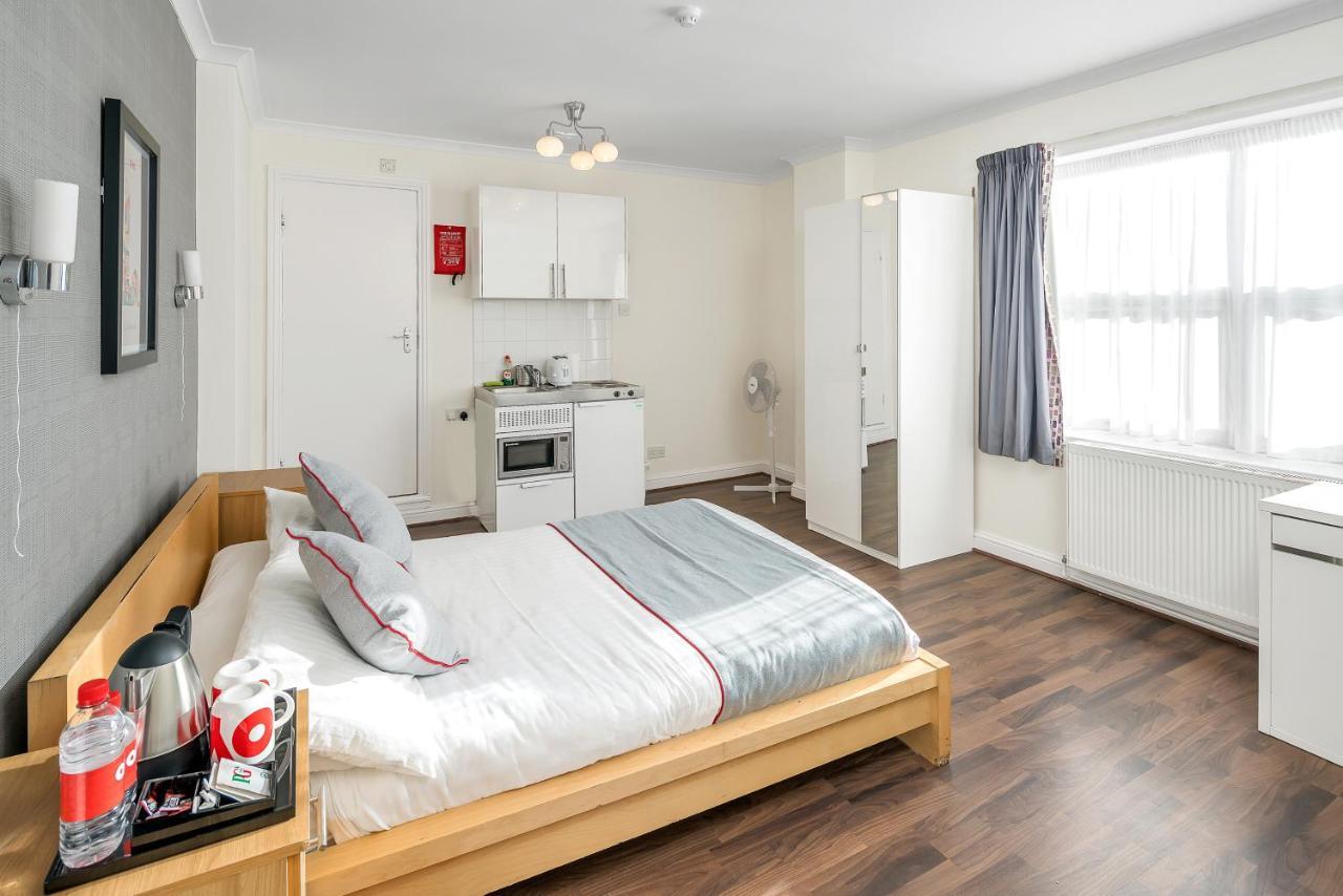 Flexistay Tulsi Aparthotel Croydon Bagian luar foto