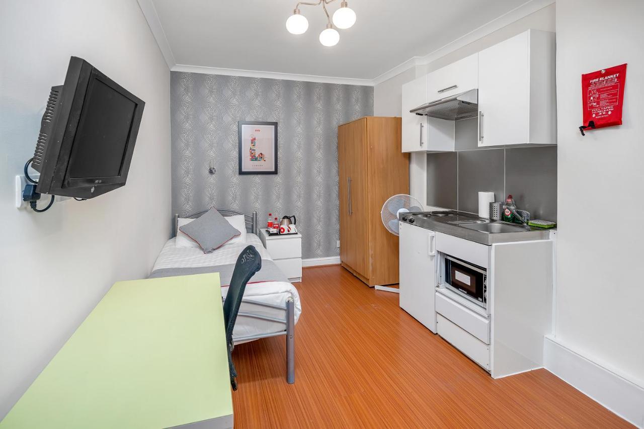 Flexistay Tulsi Aparthotel Croydon Bagian luar foto