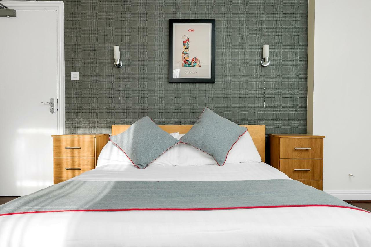 Flexistay Tulsi Aparthotel Croydon Bagian luar foto